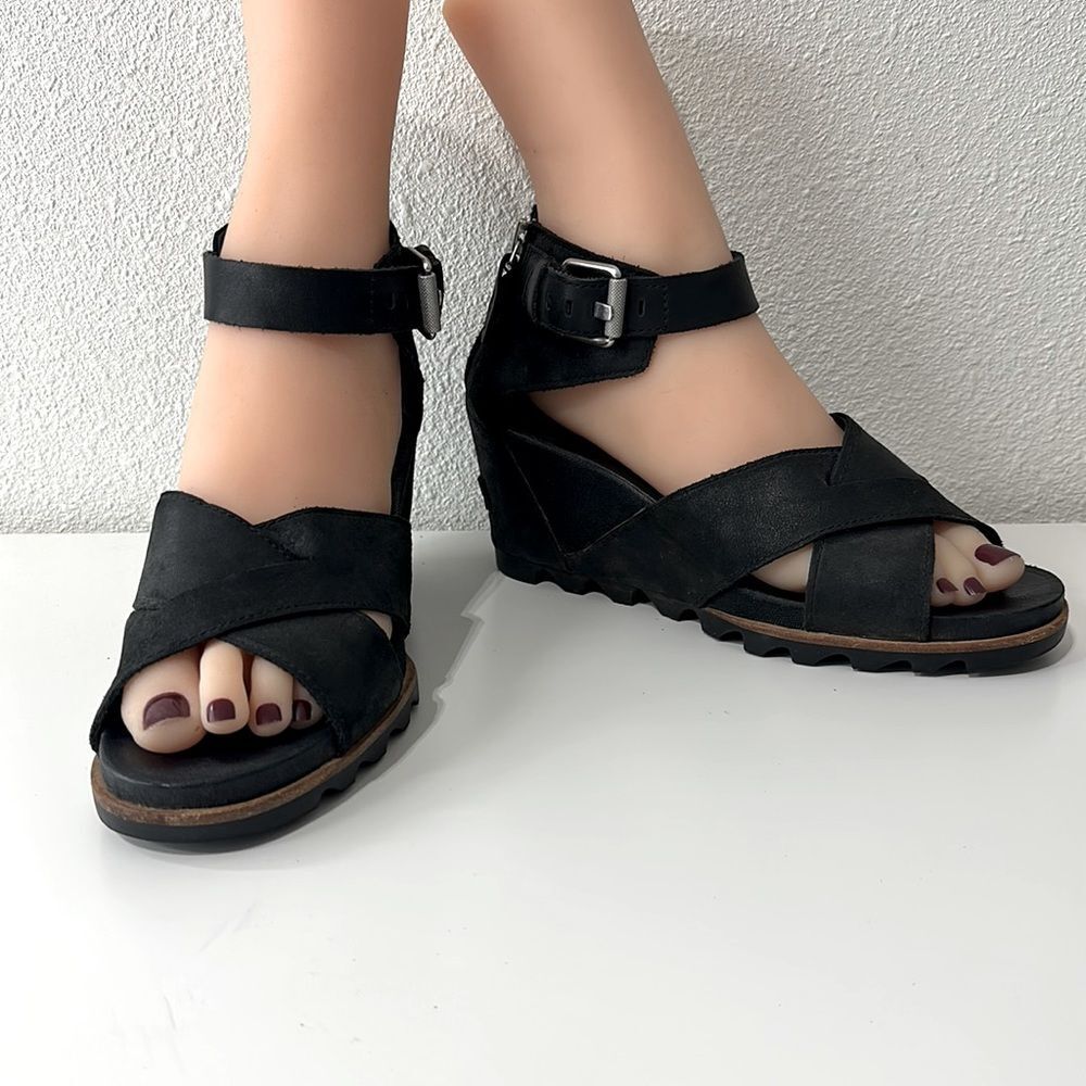 Sorel Joanie‎ Wedge Sandals Sz 9.5 in Black